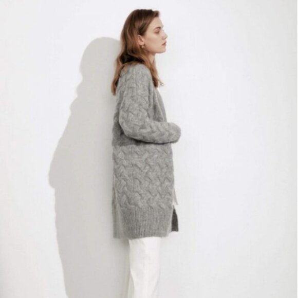 J.ing Jennie Oversize Grey Cable Knit Chunky Cardigan Sweater NWT One Size - Picture 6 of 10